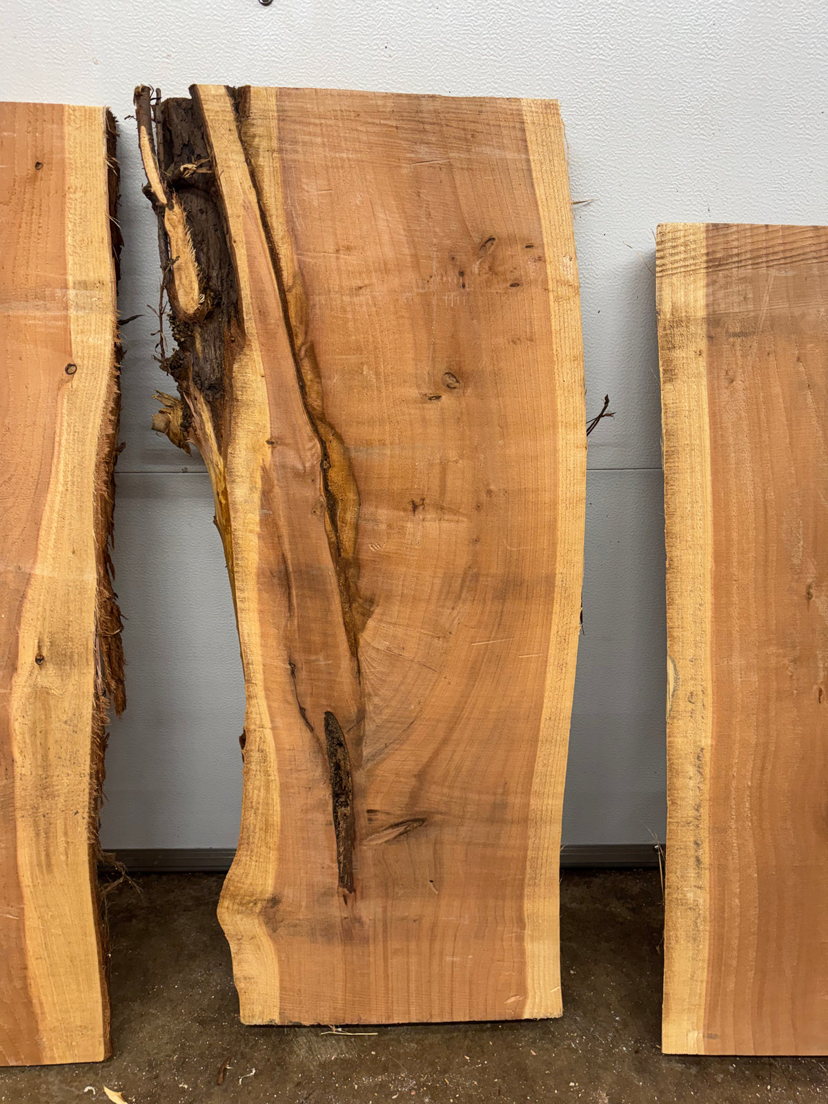 Giant Sequoia Slab Bundle – 3 Character Pieces Long